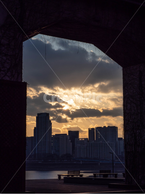 노을,구름,풍경,역광,한강,하늘,빌딩,cloud,landscape,river,building,sky,도시,풍경,city,landscape,한국도시풍경,한국도시경관,korea cityscape