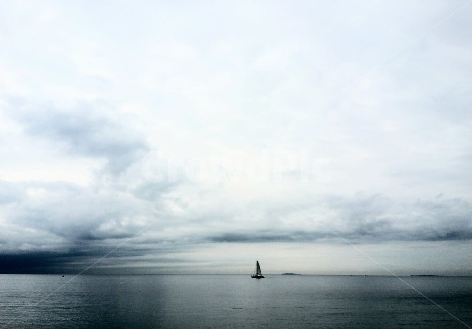 풍경,자연,바다,흐린날,분위기,보트,제주도,구름,어두운,자연,풍경,nature,landscape,vehicle,차량,boat,transportation,교통,sailboat,요트