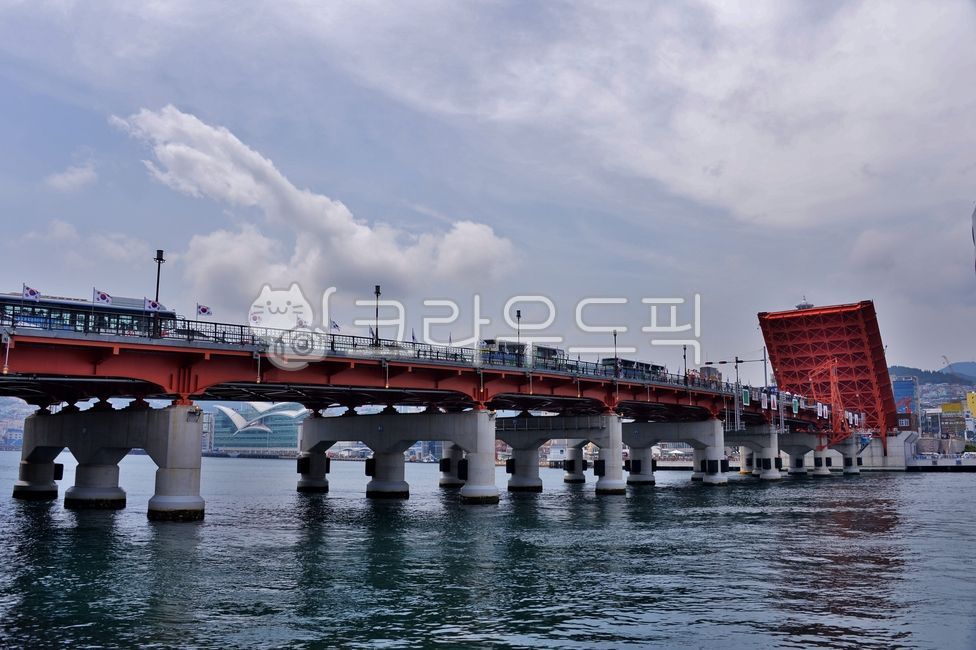 부산,영도다리,다리,바닷물,옛명물,올리는다리,water,물,bridge,건물,교각,포트,port