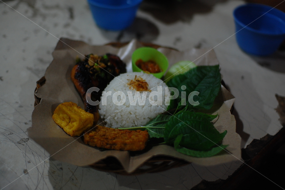 인도네시아,인도네시아식당,닭고기,패티,밥