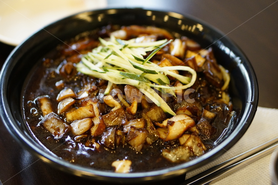 짜장면,자장면,짜장면확대사진,중화요리,중국요리,음식,식재료,요리,food,cook,meal,dishes,food reserves,면류,면요리,noodles,중식,중국음식,중화요리,chinese food,chinese dishes,chinese meal,chinese cook
