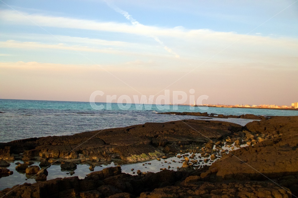 하늘,무지개빛,배경,풍경,감성,해변,자연,풍경,nature,landscape,land,땅,outdoors,옥외,shoreline,해안선,water,물,ocean,대양,sea,바다,promontory,곶,coast,연안