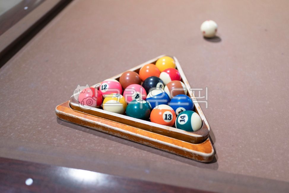 indoors,실내,furniture,가구,당구,당구대,포켓볼,공,billiards,pool,스포츠,sports,ball,table,테이블,스포츠,레저,운동,sports,leisure,exercise
