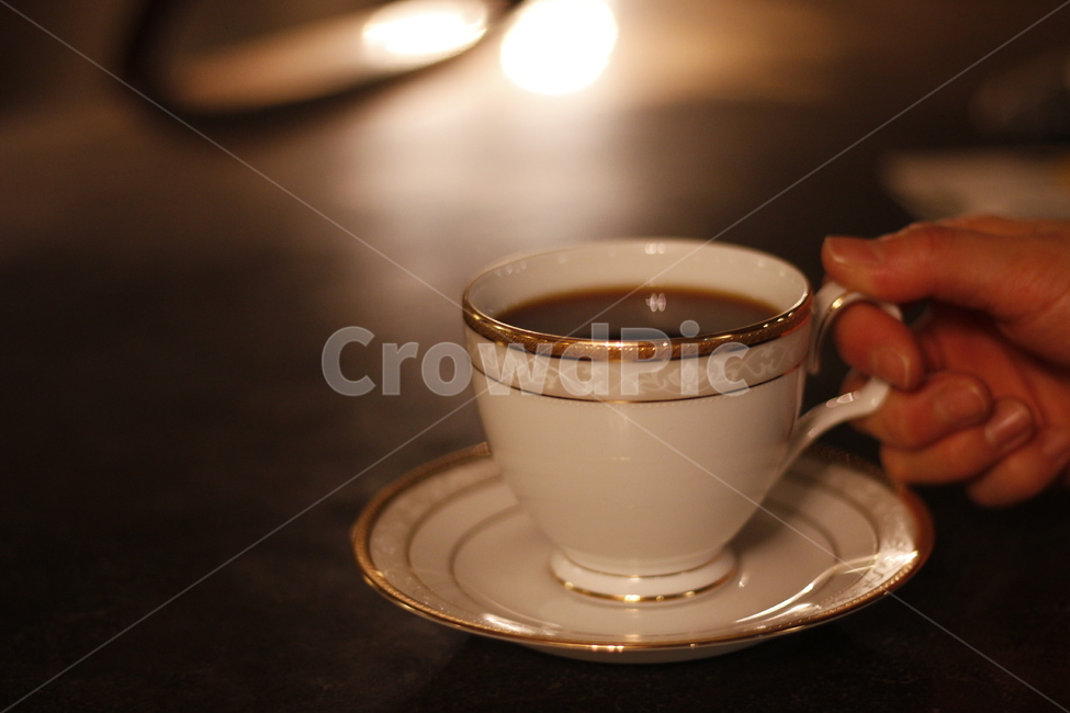 커피,카페,디저트,아메리카노,카페라떼,커피잔,머그잔,핸드드립,콜드브루,coldbrew,coffee,cafe,dessert,americano,brewning,handdrip,dripcoffee,brewingcoffee,커피,카페,coffee,cafe,감성,sensible,feeling