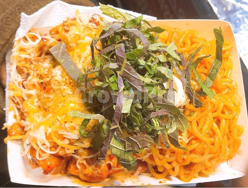 닭갈비,라면볶음,깻잎,치즈,야시장,길거리음식