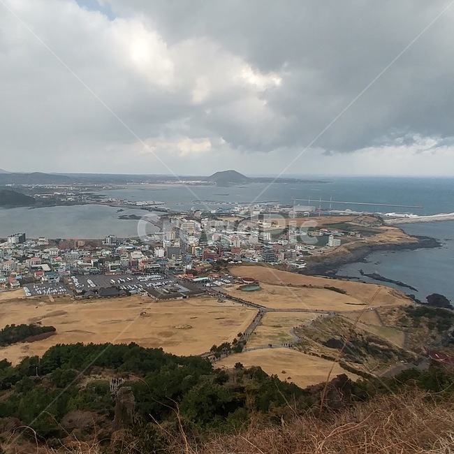 하늘,바다,산,구름,풀