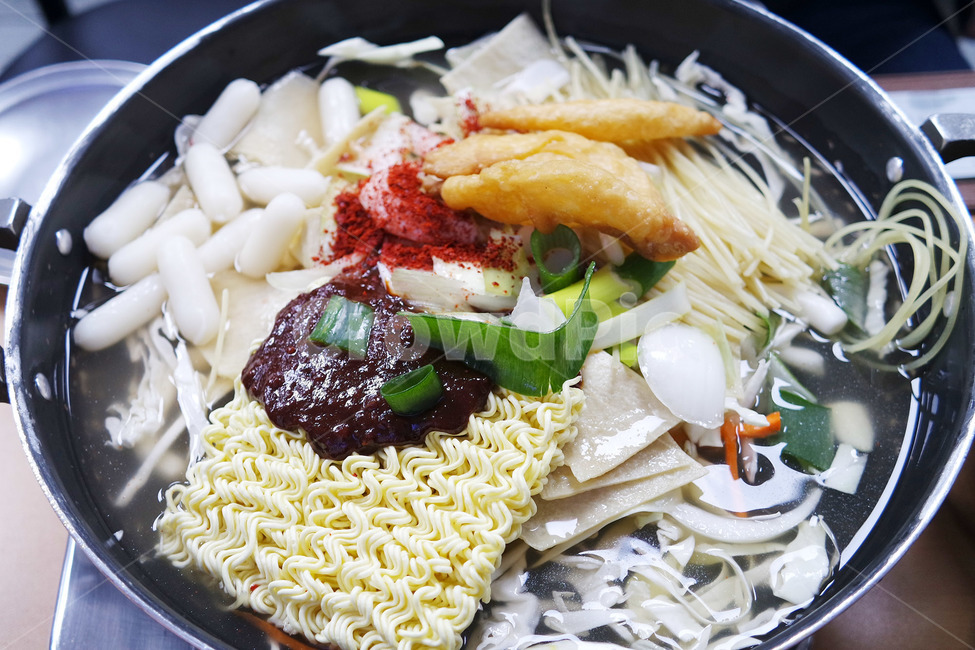 떡볶이,즉석떡볶이,떡,신당동,냄비