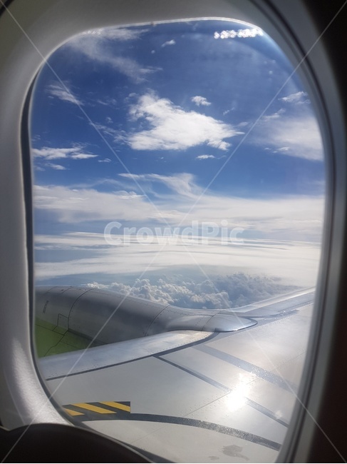 기내,비행기,구름,창문,비행기창문,항공기,airplane,교통,교통수단,traffic,transportation