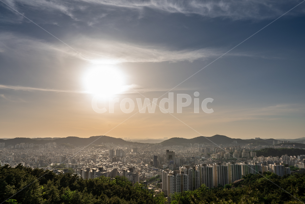 서울,아파트,도시,풍경,건물,landscape,seoul,하늘,해,낮,오후,한국도시풍경,koreacityscape,sky,도심,sun,구름,지평선,강북,city,노을,일몰