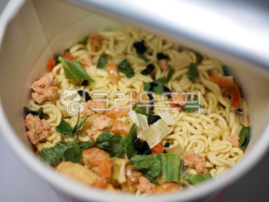 lunch,snack,Instant,convenience food,cupramen,food,Lunch,instant,meal,ramen,conveniencefood,closeup,Instant Cup Ramen,instantfood,instant food,Cup ramen,instantcupnoodles