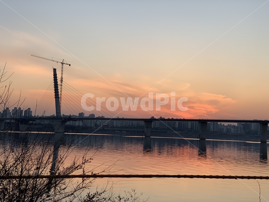 노을,석양,구름,한강,다리,강물,도시,풍경,city,landscape,한국도시풍경,한국도시경관,korea cityscape,building,건물,waterfront,워터 프론트,water,물