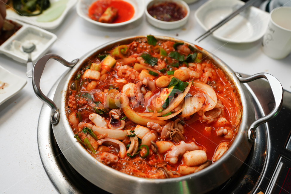 전골,한식,냄비,안주,먹거리,요리,식사,국물,meal,food,해물,음식