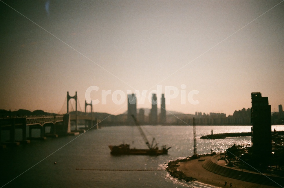 바다,비네팅,다리,어두움,필름,도시,풍경,city,landscape,실루엣,그림자,silhouette,shadow,감성,sensible,feeling