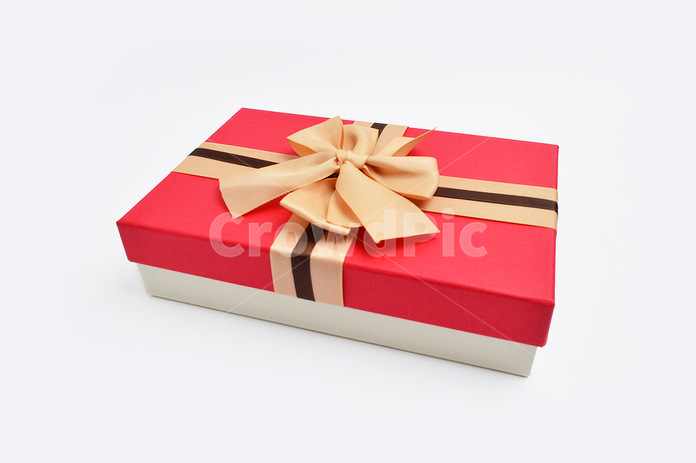 valentine,gift,background,present,ribbon,decoration,holiday,bow,box,love,celebration,christmas,surprise,day,white,red,birthday,greeting,anniversary,color,design,concept,card,heart,festive,wedding,package,pink,open,wooden,발렌타인데이,발렌타인,선물,빨간색,레드,포장,박스,하트,사랑,크리스마스,기프트,리본,상자,화이트데이,생일,생일선물