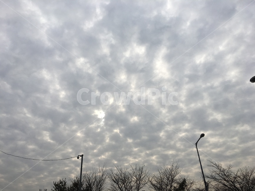 하늘,구름,cloud,sky,배경,cloudy,기후,자연,nature,흐림,우울,우중충,흐린날씨,weather,풍경,landscape,전깃줄,겨울,winter,겨울하늘,감성,여름,summer