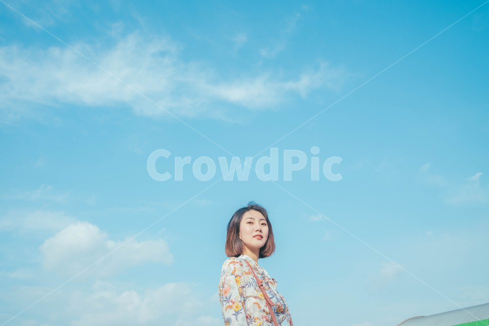 인물,소녀,하늘,풍경,구름,날씨,감성사진,portrait,girl,sky,emotion,사람,인물,인간,human,person,여성,여자,woman,female,lady,감성,sensible,feeling
