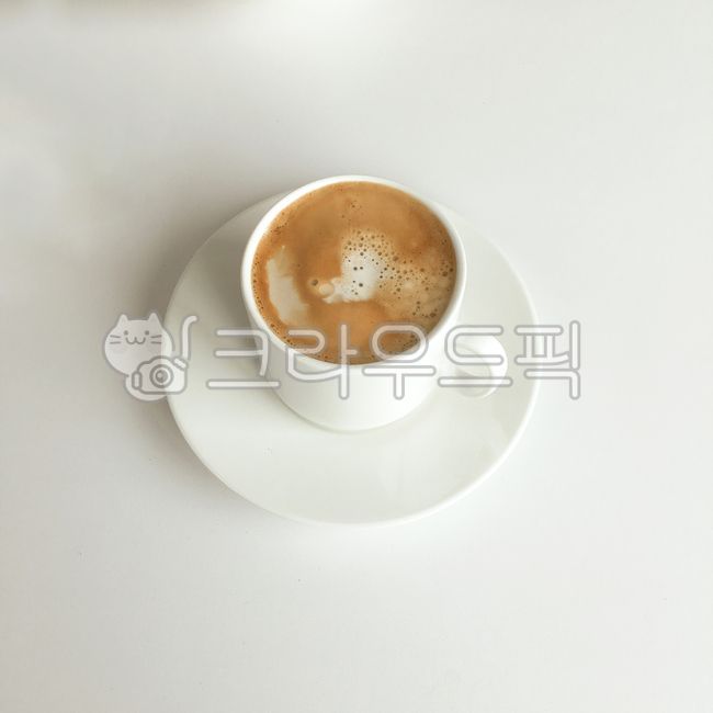 Coffee,morning coffee,cafe latte,cafe latte,cafe,cafe drink,delivery coffee,caffeine,capsule coffee,crema,coffee cup,table,dining table,kitchen