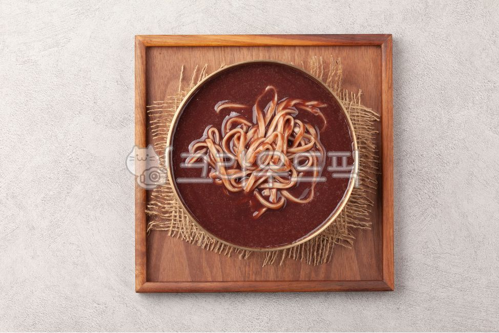 팥죽,팥칼국수,칼국수,전통음식,동지팥죽,요리,음식,겨울,계절,식재료,면류,면요리,한국음식,한국요리