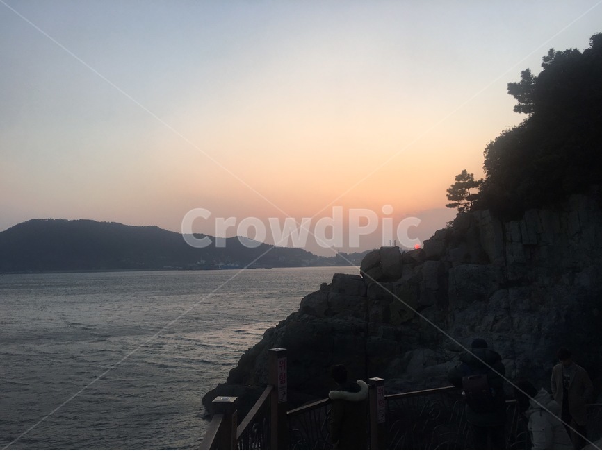 야경,색감,감성사진,풍경,해변,자연,휴식,힐링,느낌,배경,사진,해,산,바다,하늘,맑음,나무,sun,mountain,sky,sunny,clear,tree,color,sensitive,film,feeling,picture