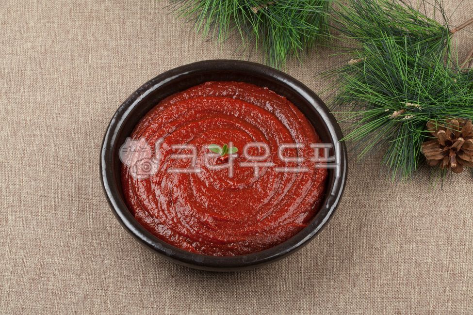 pepper,seasoning,ingredient,liquid red,Asian culture,chili pepper paste,sauce,spicy,food,meal,Super red pepper paste,grocery,Food Ingredients,Asian food,ingredients,CloseupSour,cooking,sweet