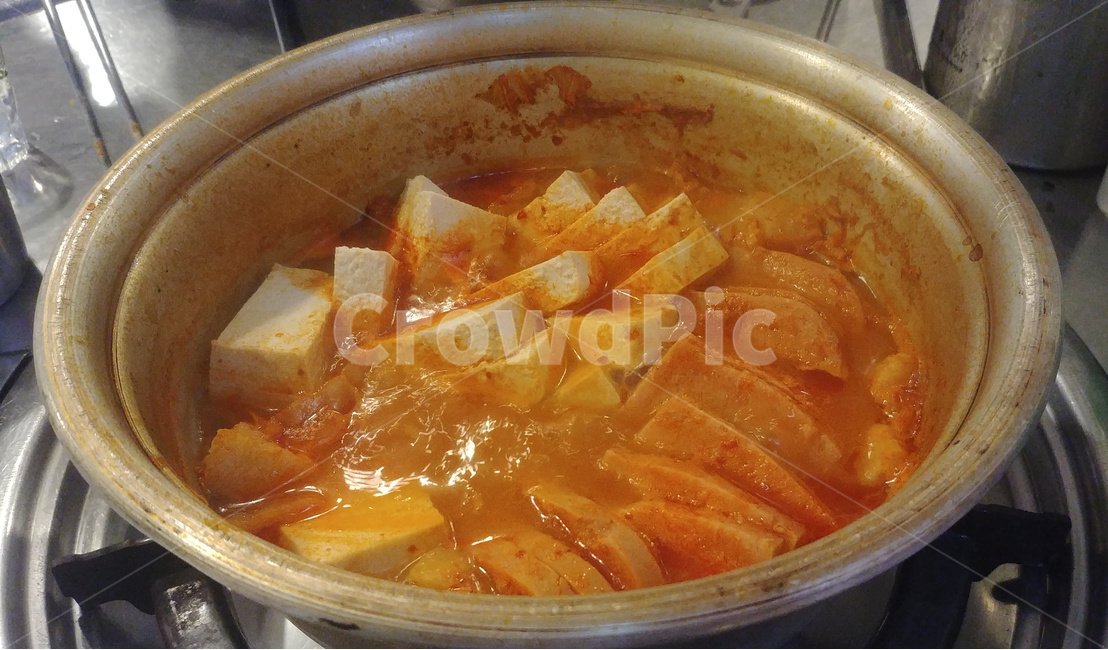 김치찌개,스팸찌개,두부찌개,두부,햄찌개,스팸,햄,양푼김치찌개,한식,한국음식,한국요리,korean food,korean dishes,korean meal,korean cook