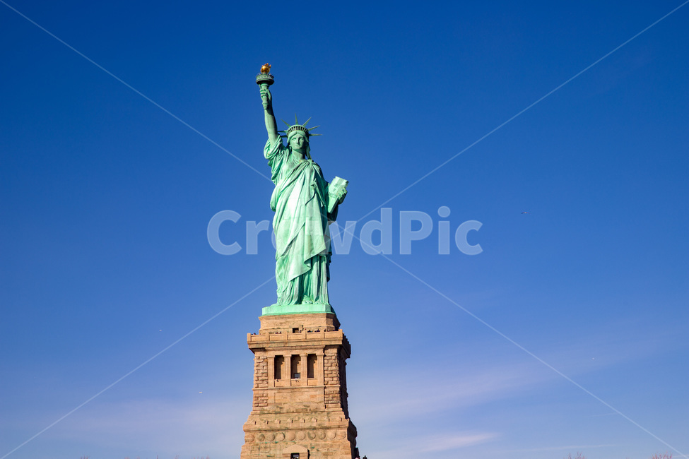 america,american,blue,city,famous,freedom,history,island,landmark,liberty,manhattan,monument,national,new,ny,nyc,sculpture,sky,statue,symbol,thestatueofliberty,torch,tourism,usa,york,미국,뉴욕,기념물,자유의여신상,여신상,자유,상징물,랜드마크,landmark,tourist attraction,해외,외국,세계,foreign,oversea,world,세계랜드마크,해외랜드마크,외국랜드마크,world landmark,world tourist attraction