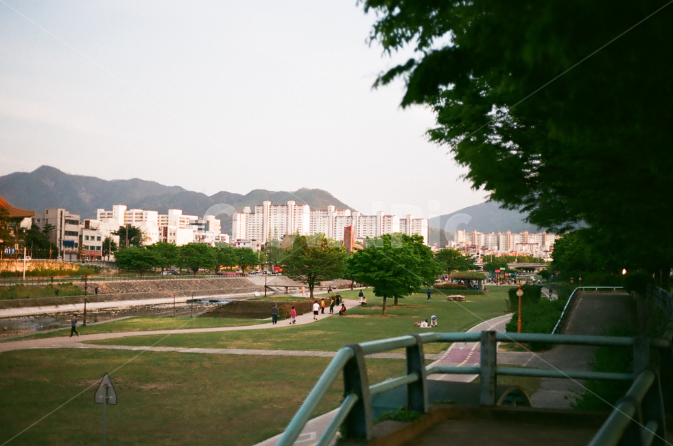 banister,railing,인간,person,handrail,난간,사람,human,도시,풍경,city,landscape