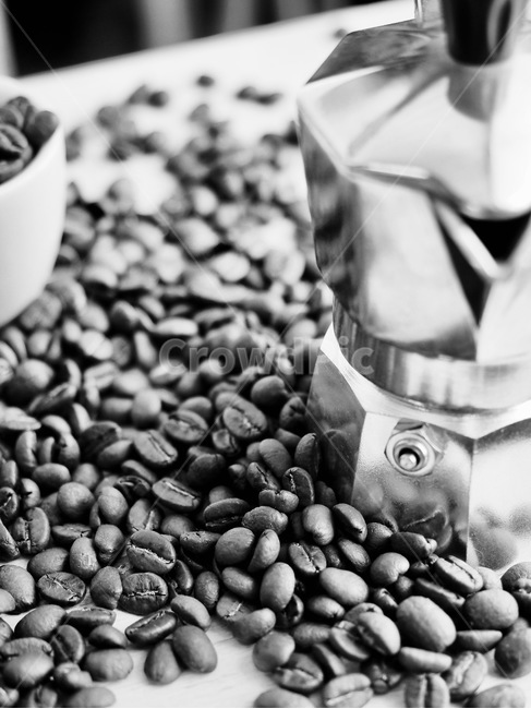 coffee beans,roasting coffee beans,porcelain cup,coffee cup,coffee,roasting,white cup,cup