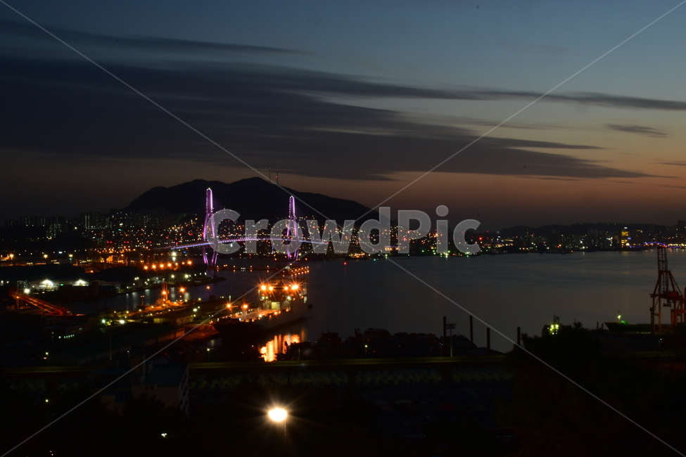 부산항대교,야경,항구,풍경,비경,바다,배,야경,밤,풍경,nightscape,night,landscape,도시,city,한국도시풍경,한국도시경관,korea cityscape,building,건물,town,metropolis,중심지,시티,urban,어반