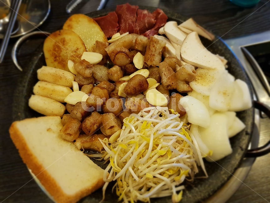 곱창,콩나물,감자,막창,대창,버섯,양파,요리,food,마늘,plant,식물