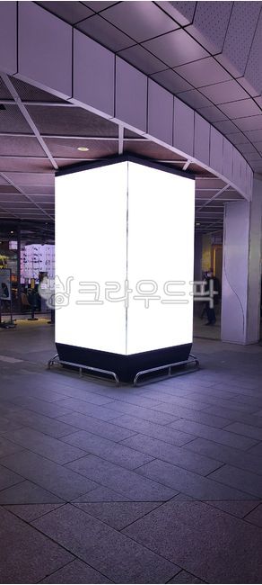 ad,display,sign,billboard,building,mockup,subway,public,public interest,advertisement,atl,btl,did,advertise