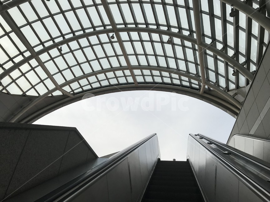 station,전철역,출구,exit,escalator,에스컬레이터