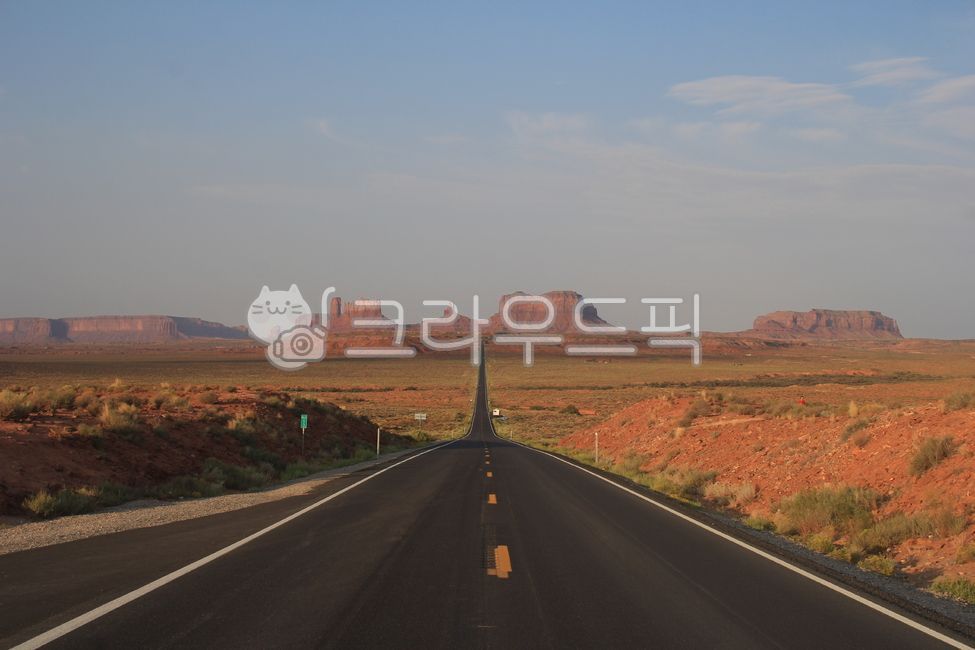 American roads,USA,road,road name,western united states,Monument Valley,desert,Utah,Arizona