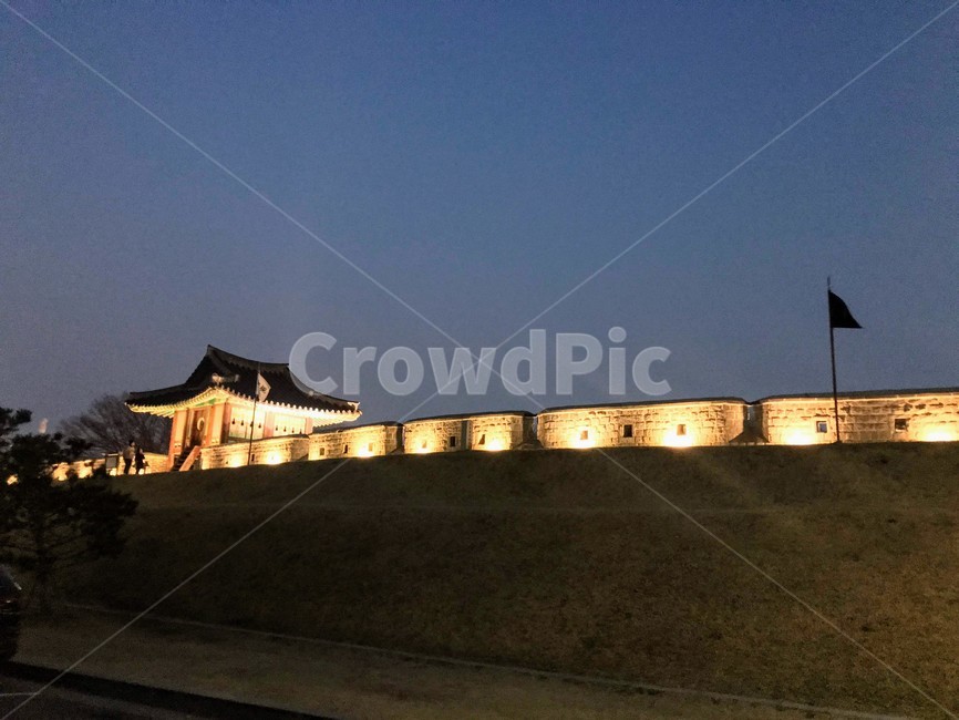 수원,화성돌담길,화성,북포루,야경,성벽,야경,밤,풍경,nightscape,night,landscape,랜드마크,landmark,tourist attraction,한국랜드마크,한국관광지,한국명소,korea landmark,korea tourist attraction,architecture,건축물,building,건물