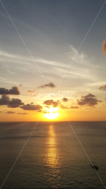 인도네시아,발리,쿠부,쿠부해변,쿠부비치,석양,일몰,황혼,indonesia,bali,balisunset,beachsunset,sunset,실루엣,silhouette,dusk,twilight,sea,ocean,sky,redsky,하늘,붉은하늘,자연,nature,sunlight,햇빛,자연,풍경,nature,landscape,outdoors,옥외