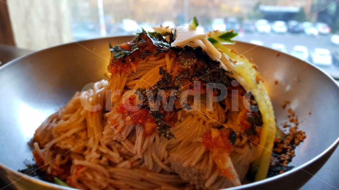 막국수,춘천,음식,맛있는,먹거리,맛집,냉면,비빔냉면,비빔면,메밀면,먹음직스러운,음식,식재료,요리,food,cook,meal,dishes,food reserves,면류,면요리,noodles,한식,한국음식,한국요리,korean food,korean dishes,korean meal,korean cook