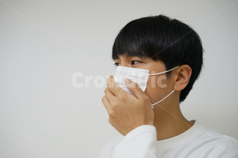 바이러스,기관지,호흡기,남성,남자,우한폐렴,미세먼지,황사,스모그,마스크,위생,건강,사람,인물,인간,human,person,얼굴표정,facial expression,face,남성,남자,man,male,감정표현,기분,feeling,emotion,건강,헬스웨어,헬스케어,healthware,health care