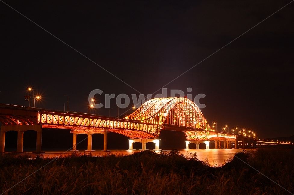 한강,다리,야경,조명,대교,Bridge,Nightview,물,강물,가로등,방화대교,야경,밤,풍경,nightscape,night,landscape,도시,city,한국도시풍경,한국도시경관,korea cityscape,bridge,building,건물,architecture,건축물