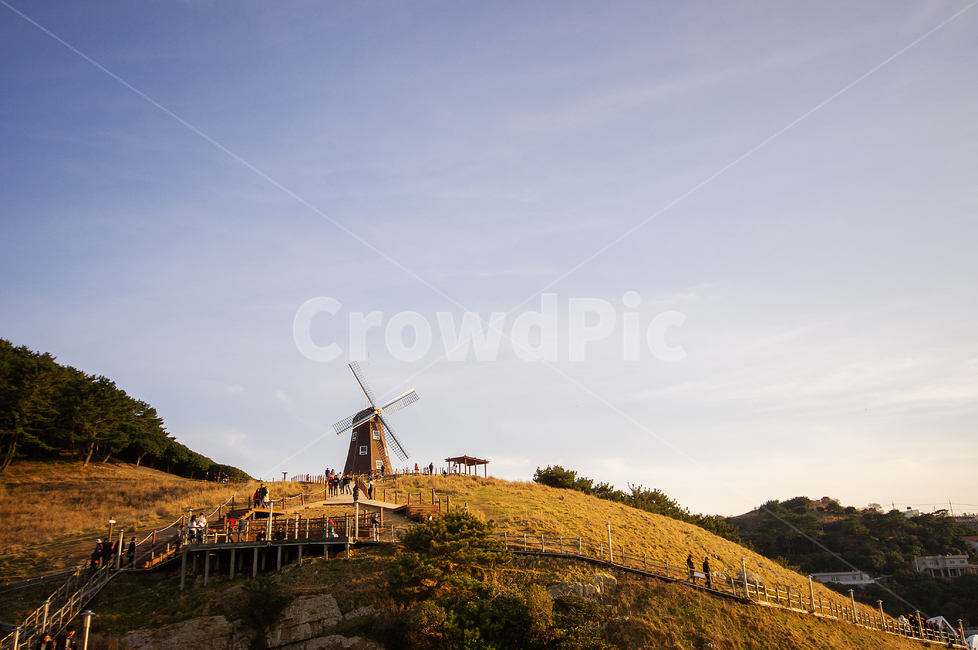 outdoors,옥외,거제,거제시,바람,언덕,바람의언덕,저녁,햇살,풍차,windmill,wind,hill,windhill,sundown,geoje,island,sea