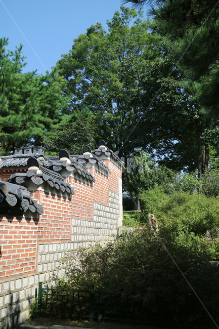 고궁,궁전,한국,한국전통,건축,건물,동양건축,전통,민속,문화재,한국의고궁,한옥,대한민국,담,담장,한국전통,한국문화,korean traditional,korean culture,건축물,건물외관,exterior,building,structure,architecture,construction