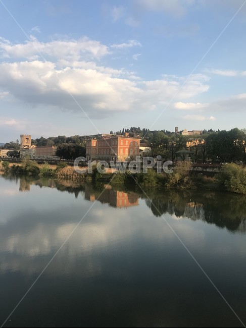 피렌체,아르노강,플로렌스,firenze,florence,이탈리아,이태리,italy,italia,유럽,풍경,아름다운,경치,하늘,구름,맑은,강가,해외