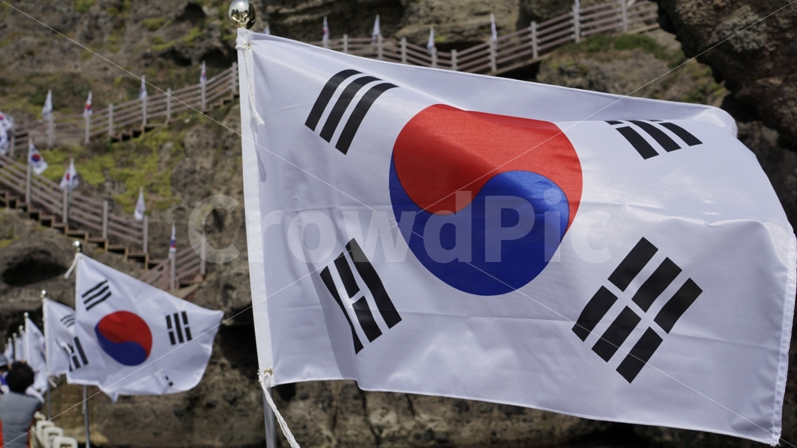 독도,섬,태극기,바위,암석,계단,광복절,국경일,자연,풍경,한국,국기,애국심,나라사랑,국가사랑,돌,rock,stone,eastsea,island,감성,감성사진,힐링,힐링사진,snap,스냅,스냅사진,스넵사진,스넵,푸른하늘,푸른바다,경치,코리아,korea,flag,landscape,한국자연