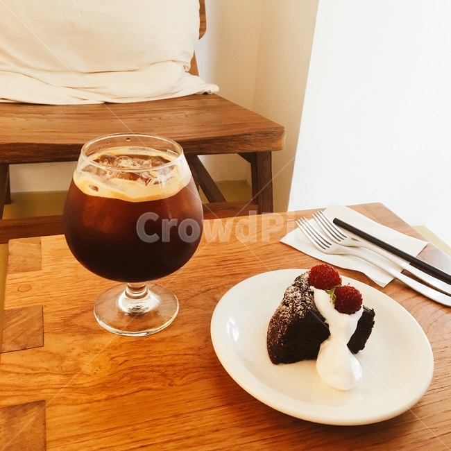 카페,아메리카노,케잌,디저트,산딸기케익,cake,amricano,디저트,간식,후식,dessert,snack,커피,카페,coffee,cafe