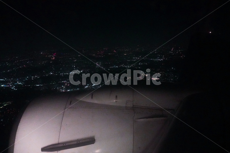 비행기,airplane,조명,light,insky,aviationview,skyview,nightview,inanairplane,sky,niight,야경,밤,풍경,nightscape,night,landscape,교통,교통수단,traffic,transportation