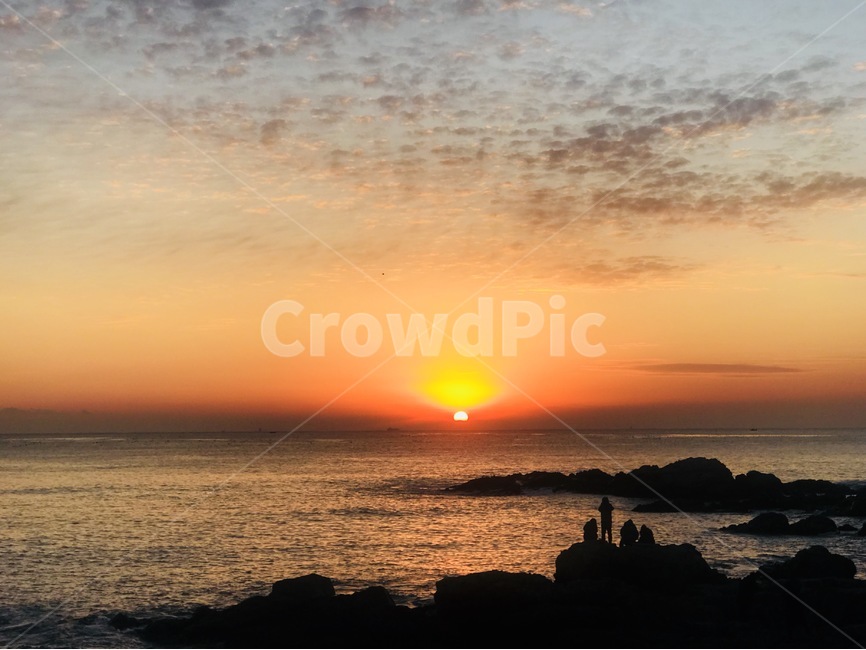 일출,일몰,경치,감성,새해,자연,풍경,nature,landscape,outdoors,옥외,dawn,새벽,dusk,황혼,sunset,red sky,붉은 하늘,sky,하늘,sunlight,햇빛