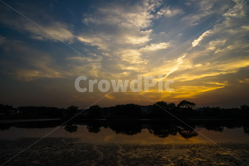 석양,해넘이,노을,나무,풍경,자연,풍경,nature,landscape,outdoors,옥외,sky,하늘,sunset,일몰,dusk,황혼,dawn,새벽,red sky,붉은 하늘,sunlight,햇빛