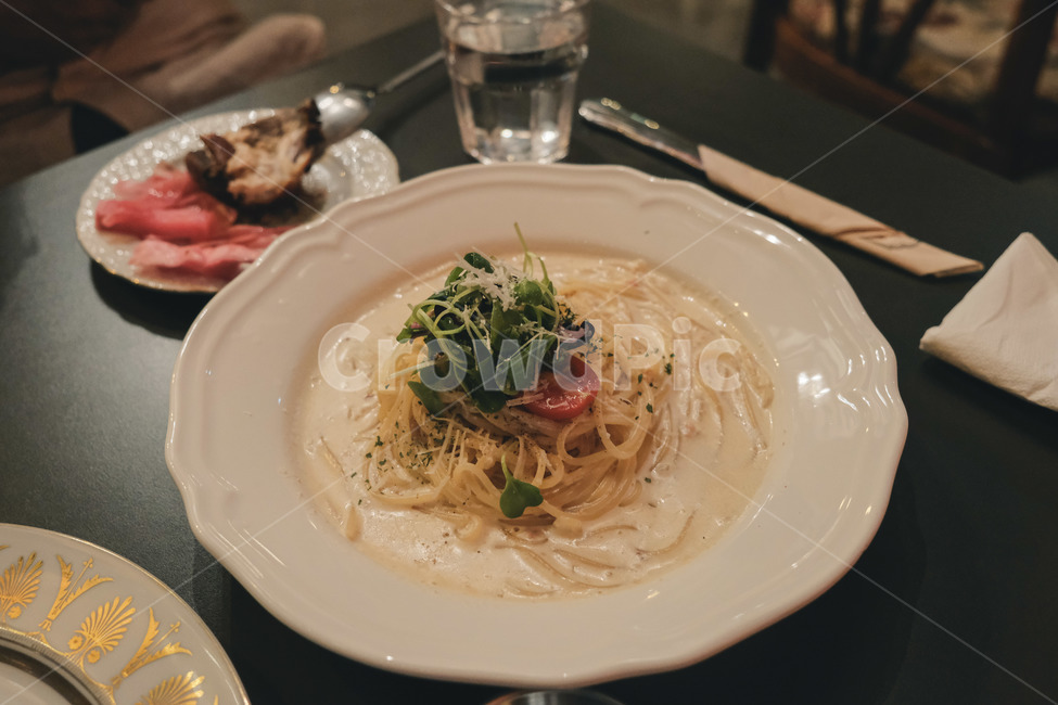 pasta,Cream Pasta,bowl,food