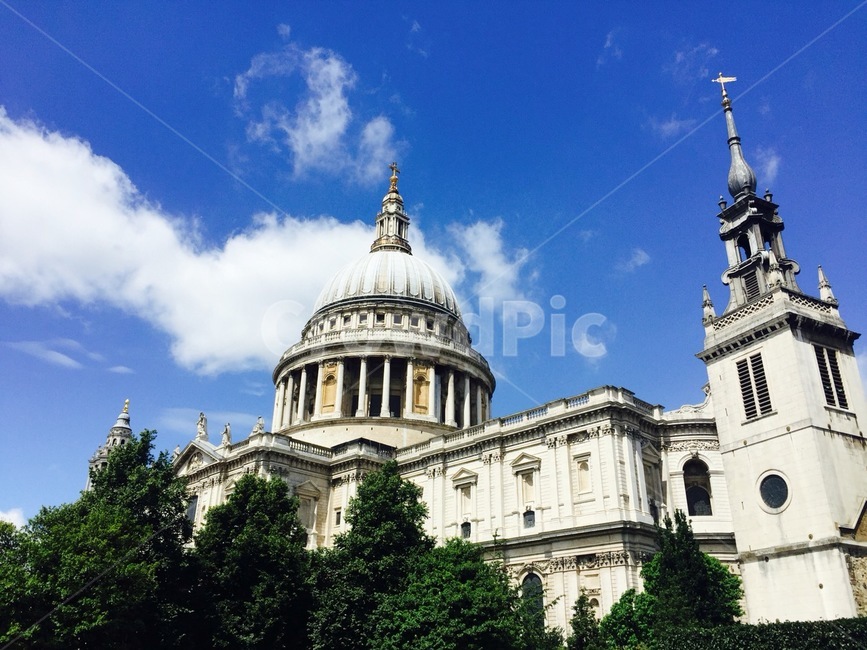 london,stpaulscathedral,세인트폴대성당,런던,unitedkingdom,architecture,세인트폴성당,landmark,랜드마크,church,europe,건축물,londonsky,summer,화창,blue,sky,풍경,해외건축물,고딕양식,고딕,중세,르네상스양식,돔,dome,랜드마크,landmark,tourist attraction,해외,외국,세계,foreign,oversea,world,세계랜드마크,해외랜드마크,외국랜드마크,world landmark,world tourist attraction,건축물,건물외관,exterior,building,structure,architecture,construction,건물,둥근 천장