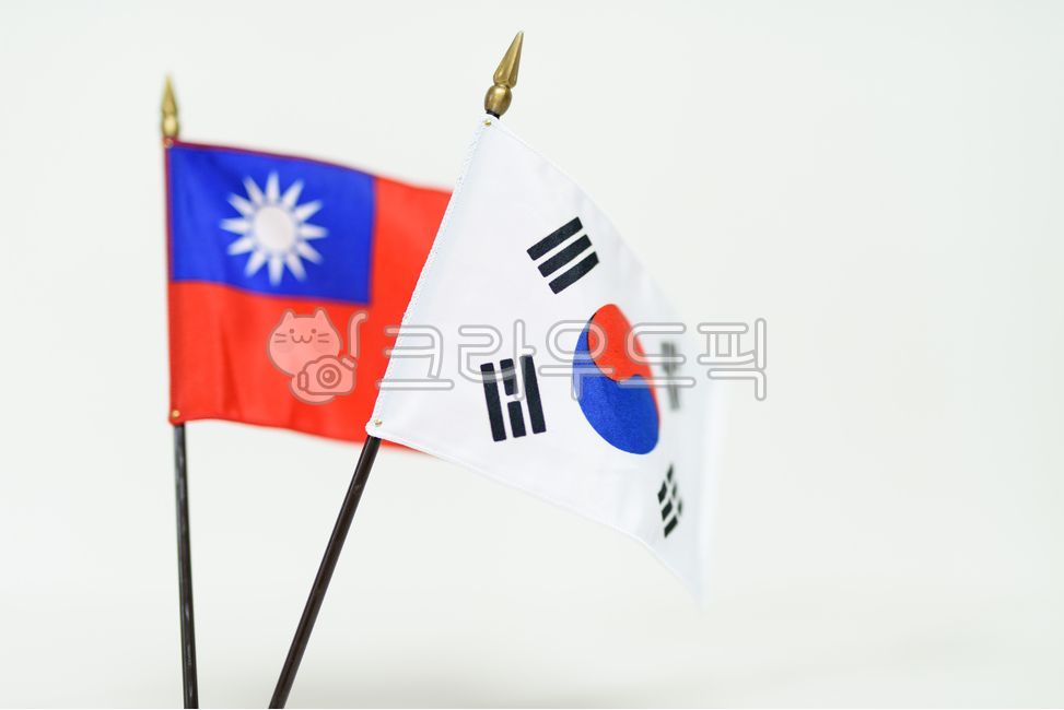 국가,나라,국기,정부,경제,무역,화합,정치,사회,문화,배경,깃발,상징,세계,글로벌,바람,문양,외교,비즈니스,country,government,economy,trade,harmony,politics,society,culture,background,flag,symbol,world,global,wind,pattern,diplomacy,business,한국,태극기,태극,국경일,korea,taegeukgi,taegukgi,nationalday,대한민국,대만,taiwan