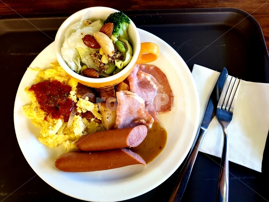 아침,스크램블,소세지,샐러드,morning,sausage,salad,meal,식사,음식,food,정식